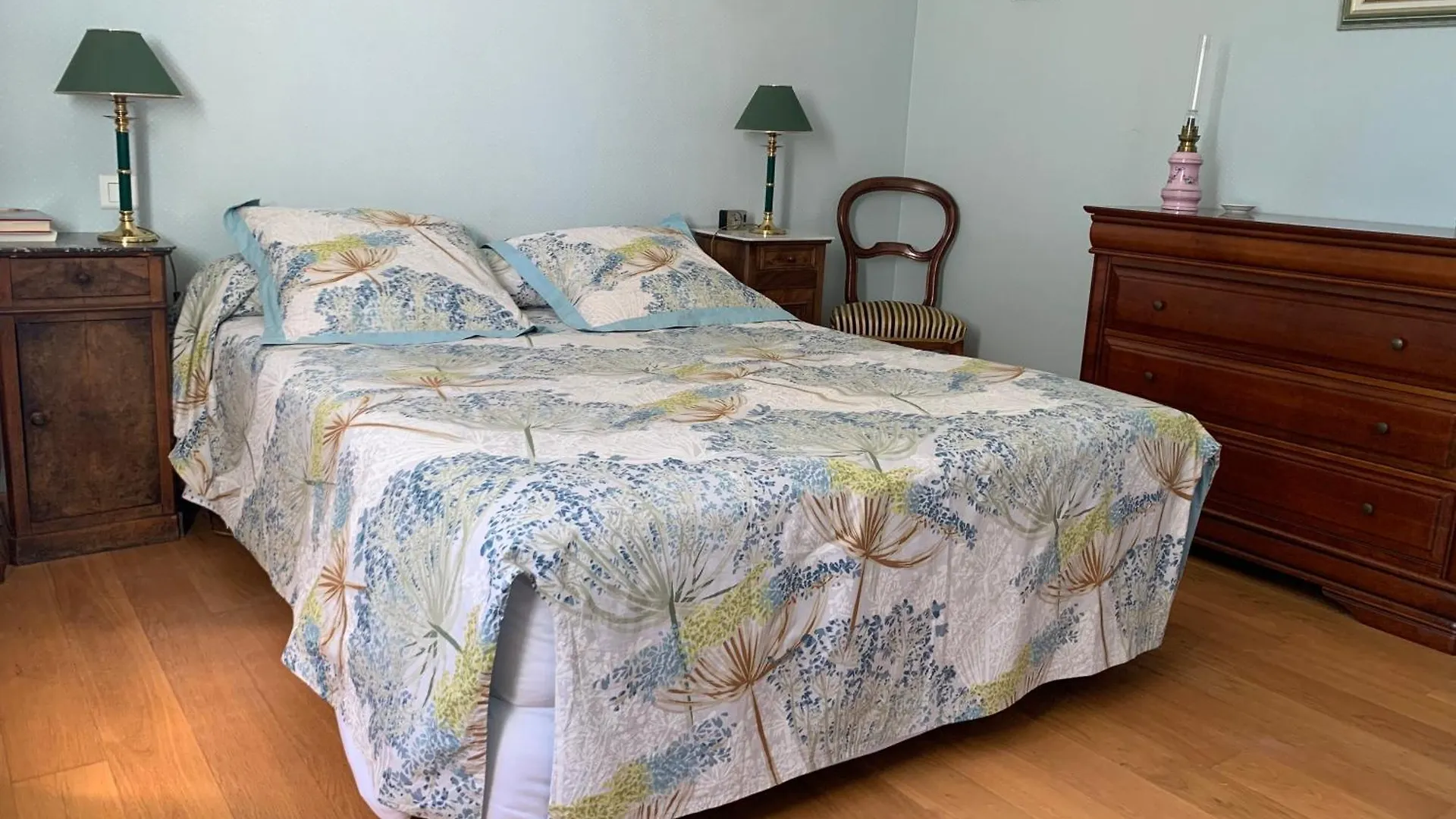 Hébergement de vacances Villa Avec Piscine Dans Le Luberon La Tour-dʼAigues