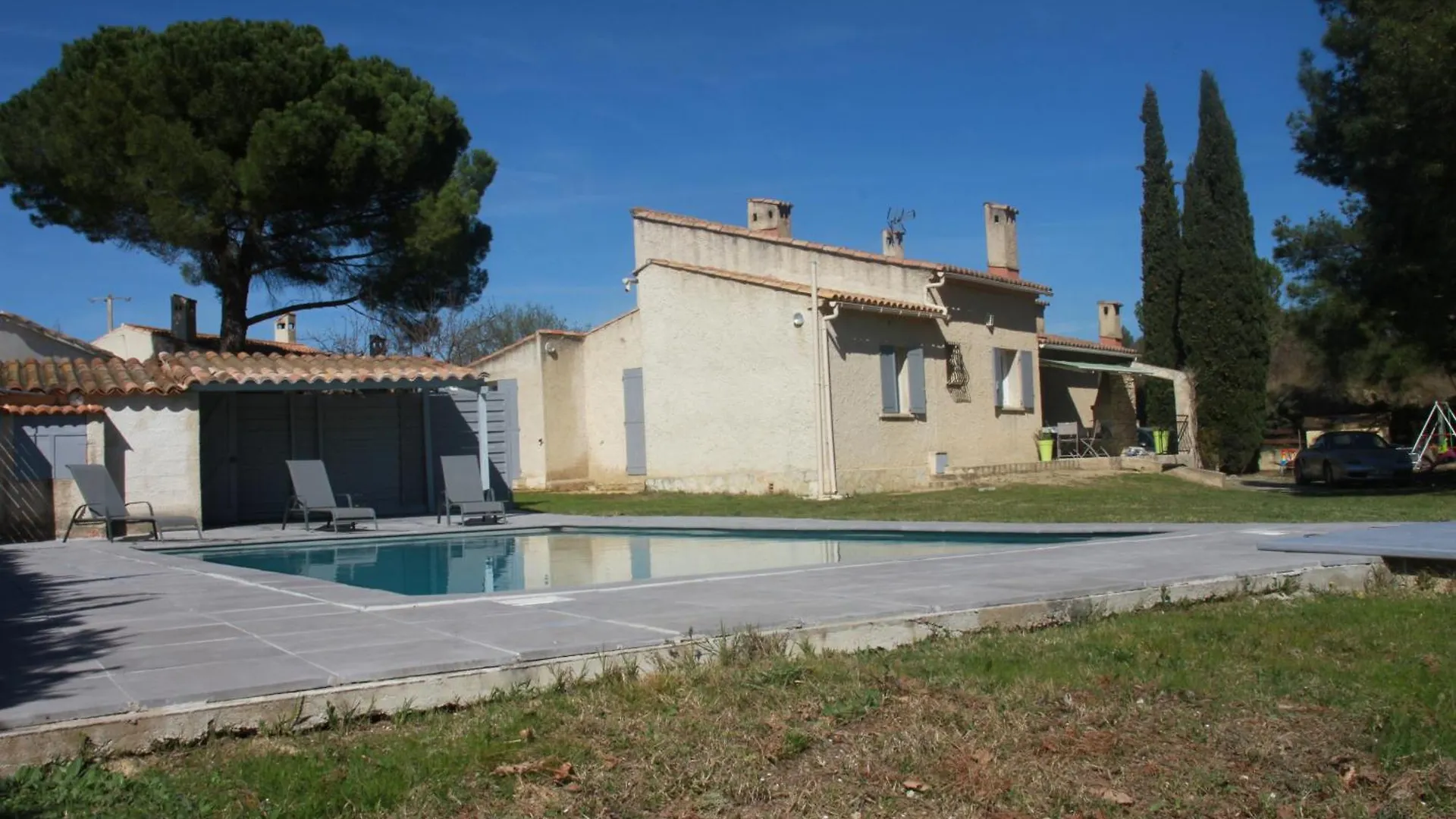 Holiday home Villa Avec Piscine Dans Le Luberon La Tour-d'Aigues